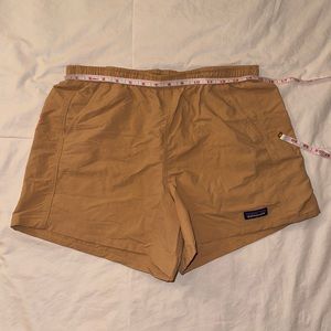 Patagonia Women’s 5’ Baggies Size M